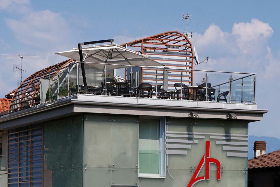 Atelier Hotel Design Gardone Riviera Buitenkant foto